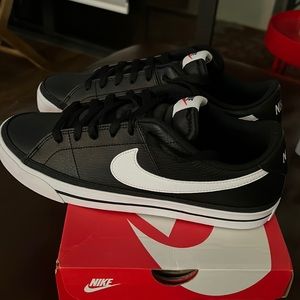 Nike Court Legacy Shoe
